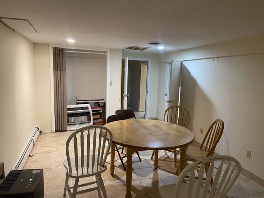 Dining room, Interior, Recessed Lighting