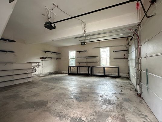 Garage, Interior