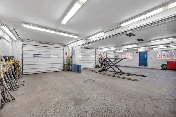 Fitness Equipment, Garage, Interior