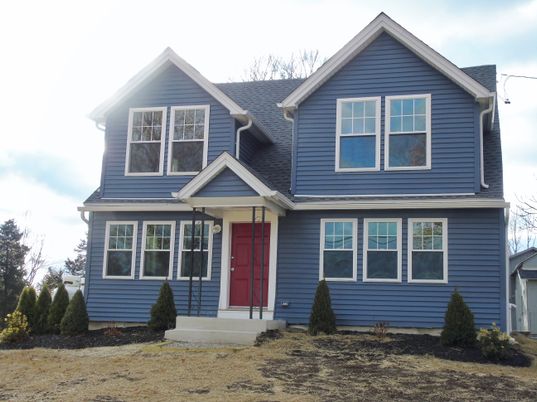 Exterior, Facade, American Craftsman
