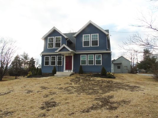 Exterior, Facade, American Craftsman