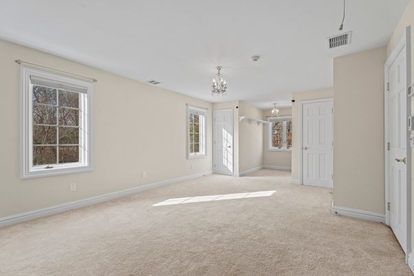 Chandelier, Empty room, Interior