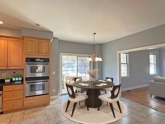 Chandelier, Dining room, Interior, Kitchen, Recessed Lighting, Stainless Steel Appliances, Wood Texture Flooring