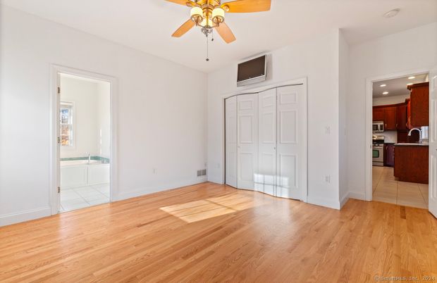 Empty room, Interior, Kitchen, Recessed Lighting, Wood Texture Flooring