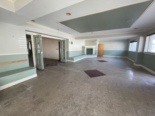 Empty room, Interior, Recessed Lighting
