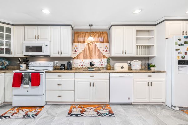 Interior, Kitchen, Pendant Lights, Recessed Lighting