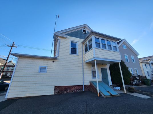 Exterior, Facade, None
