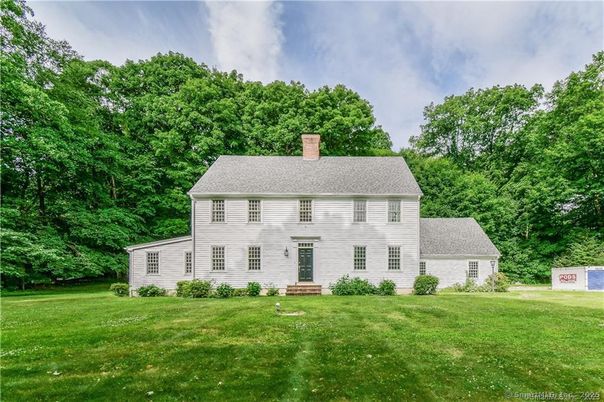 Backyard, Exterior, Facade, Georgian