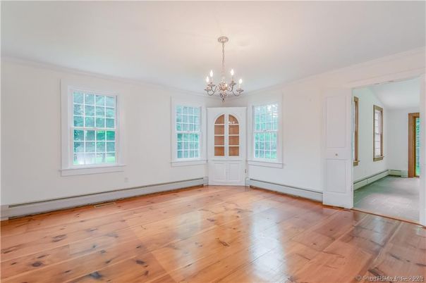 Chandelier, Empty room, Interior, Wood Texture Flooring