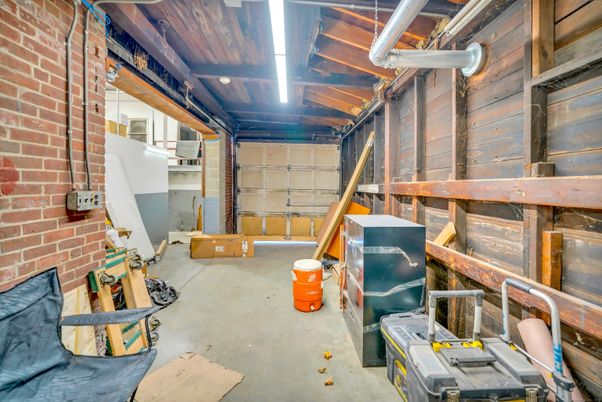 Garage, Interior, Stone Walls
