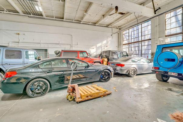 Garage, Interior