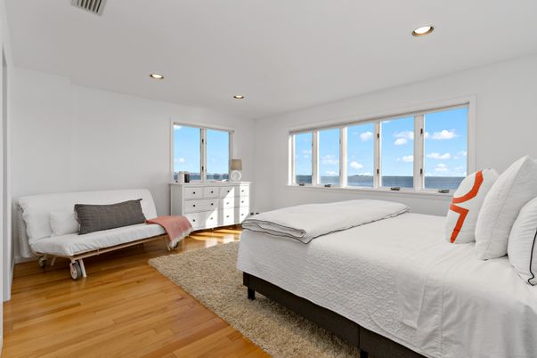 Bedroom, Interior, Recessed Lighting, Water, Wood Texture Flooring