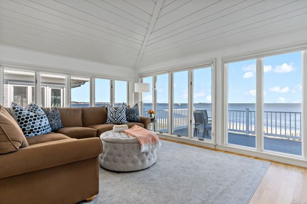 Interior, Living room, Sun Room, Water, Wood Texture Flooring