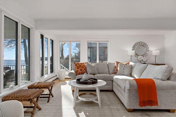 Interior, Living room, Water