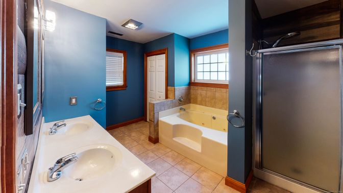 Bathroom, Dual Sink Vanities, Interior