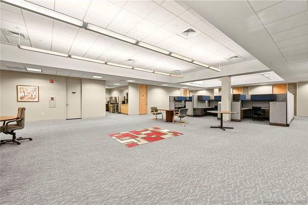 Fitness Equipment, Interior, Recessed Lighting