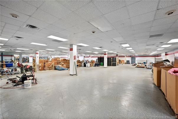 Fitness Equipment, Interior, Recessed Lighting