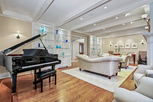 Interior, Living room, Piano, Recessed Lighting, Wood Texture Flooring