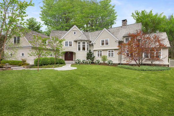 Backyard, Exterior, Facade, Queen Anne Victorian