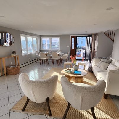Dining room, Interior, Living room, Recessed Lighting
