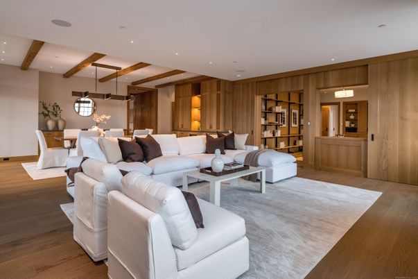 Dining room, Interior, Living room, Pendant Lights, Recessed Lighting, Wooden Beams, Wood Texture Flooring, Wooden Walls