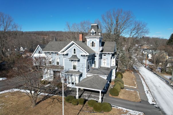 Exterior, Facade, Queen Anne Victorian