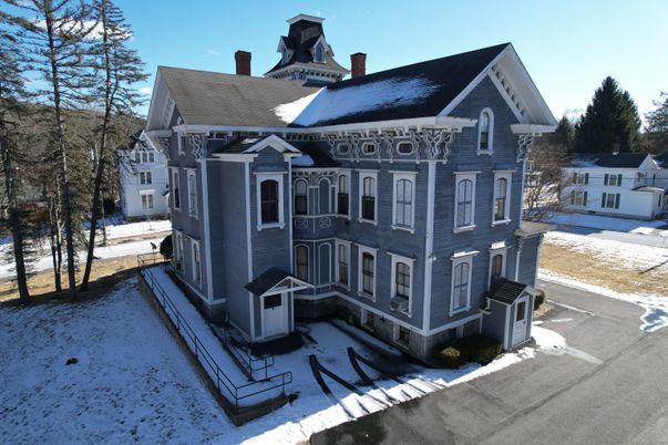 Exterior, Facade, Queen Anne Victorian
