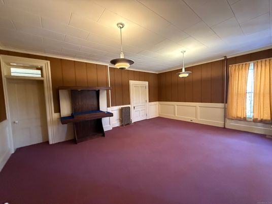 Empty room, Interior, Pendant Lights, Wooden Walls