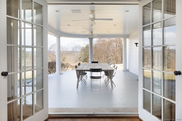 Dining room, Interior, Recessed Lighting