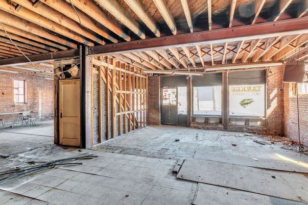 Empty room, Interior, Stone Walls, Wooden Beams
