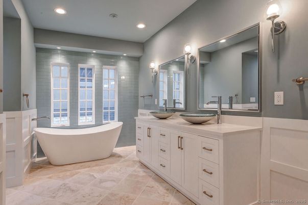 Bathroom, Dual Sink Vanities, Free Standing Baths, Interior, Recessed Lighting