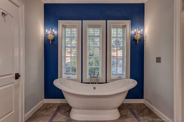 Bathroom, Free Standing Baths, Interior