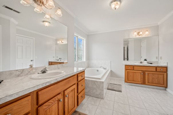 Bathroom, Dual Sink Vanities, Interior