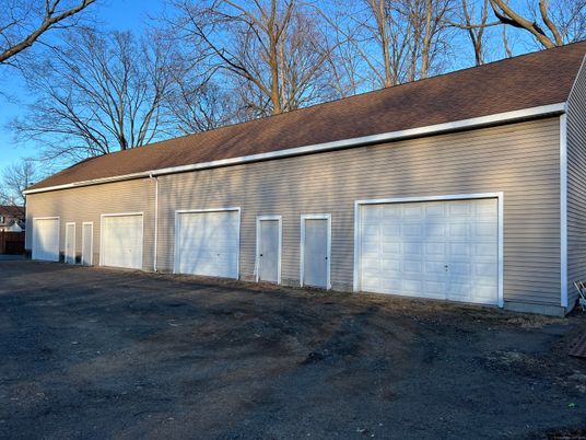 Detached Garage, Exterior