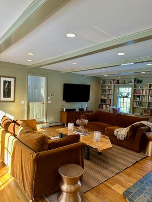 Interior, Living room, Recessed Lighting, Wood Texture Flooring