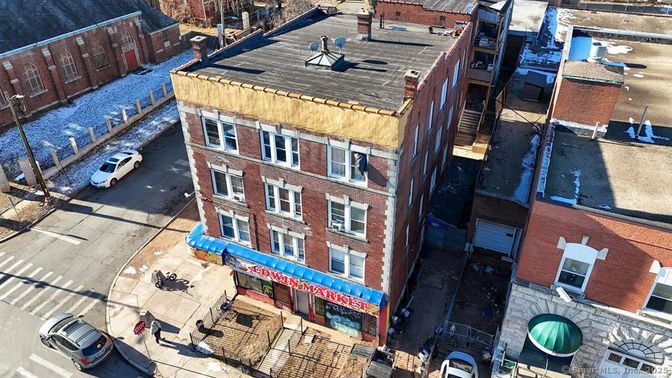 Exterior, Drone