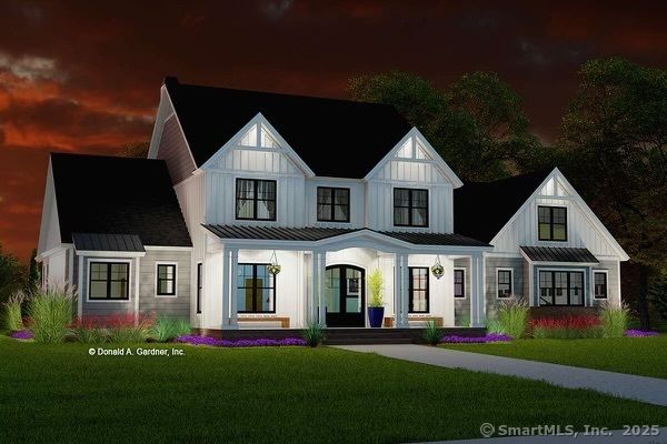 Exterior, Facade, Farmhouse