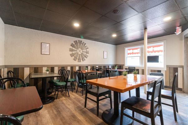 Dining room, Interior, Recessed Lighting, Wood Texture Flooring