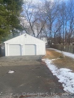 Detached Garage, Exterior