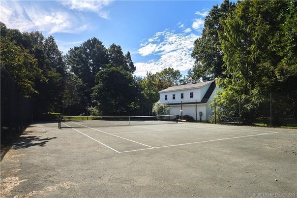 Exterior, Tennis Courts