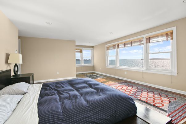 Bedroom, Interior, Recessed Lighting, Water