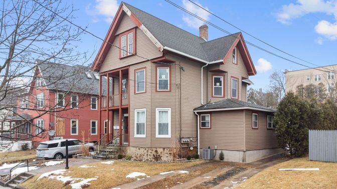 Exterior, Facade, Queen Anne Victorian