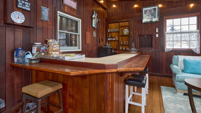 Interior, Recessed Lighting, Wood Texture Flooring, Wooden Walls