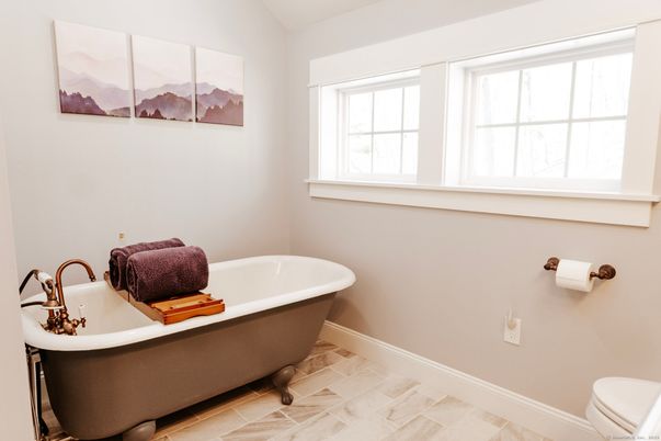 Bathroom, Free Standing Baths, Interior
