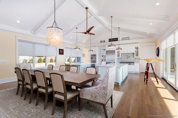 Chandelier, Dining room, Interior, Kitchen, Pendant Lights, Recessed Lighting, Wood Texture Flooring
