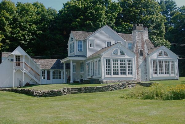 Exterior, Facade, Farmhouse