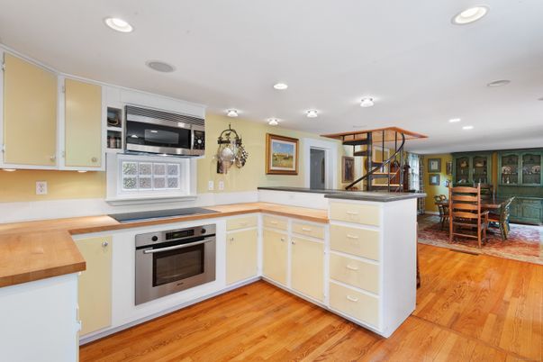 Dining room, Interior, Kitchen, Recessed Lighting, Wood Texture Flooring