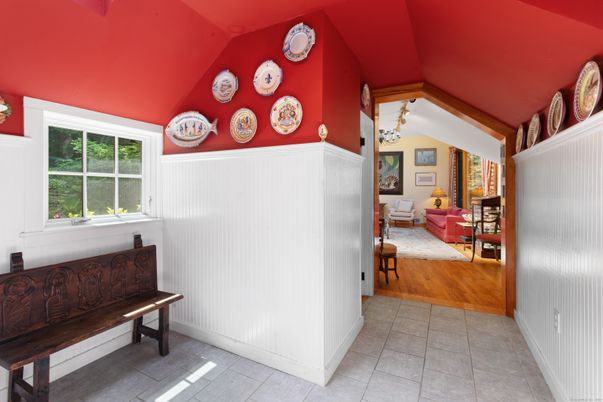 Interior, Living room, Pendant Lights, Wood Texture Flooring