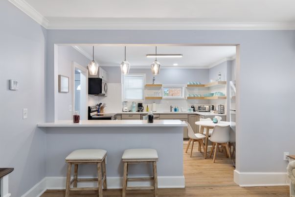 Dining room, Interior, Kitchen, Pendant Lights, Recessed Lighting, Wood Texture Flooring