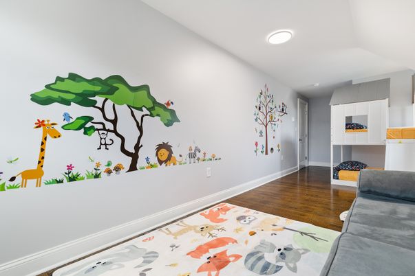 Interior, Recessed Lighting, Wood Texture Flooring